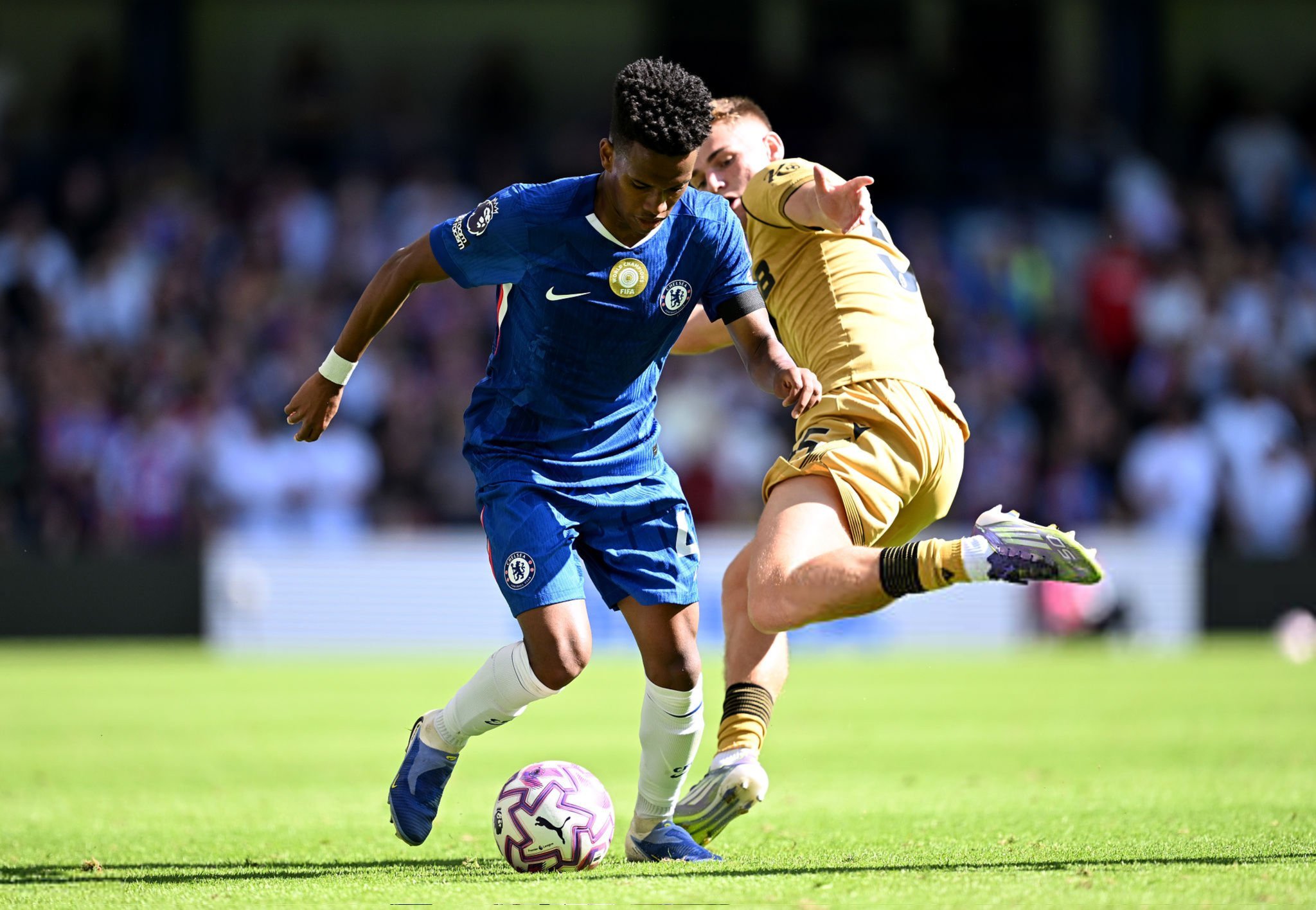 束的英超首 束的英超首